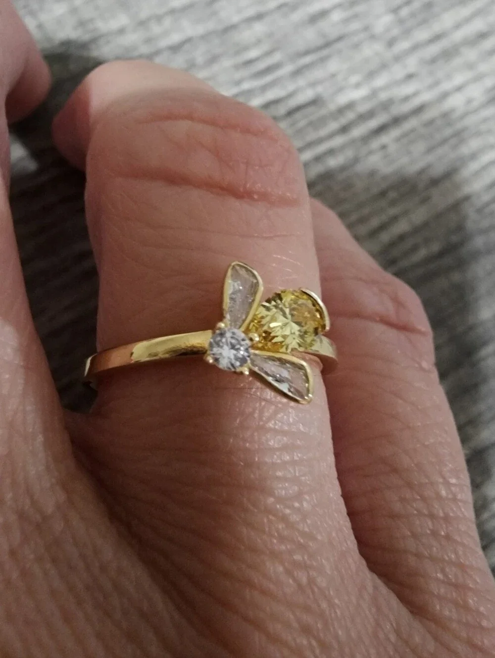 Pandora Honey Bee Ring